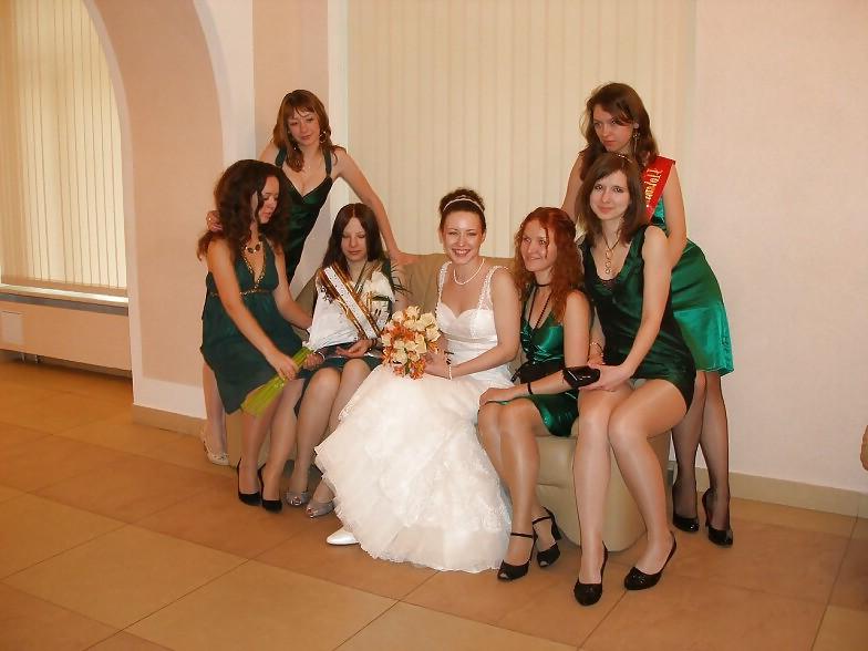 25P Upskirt Groups