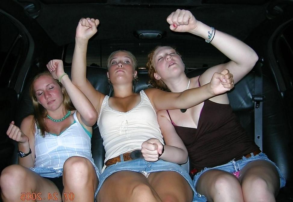 25P Upskirt Groups