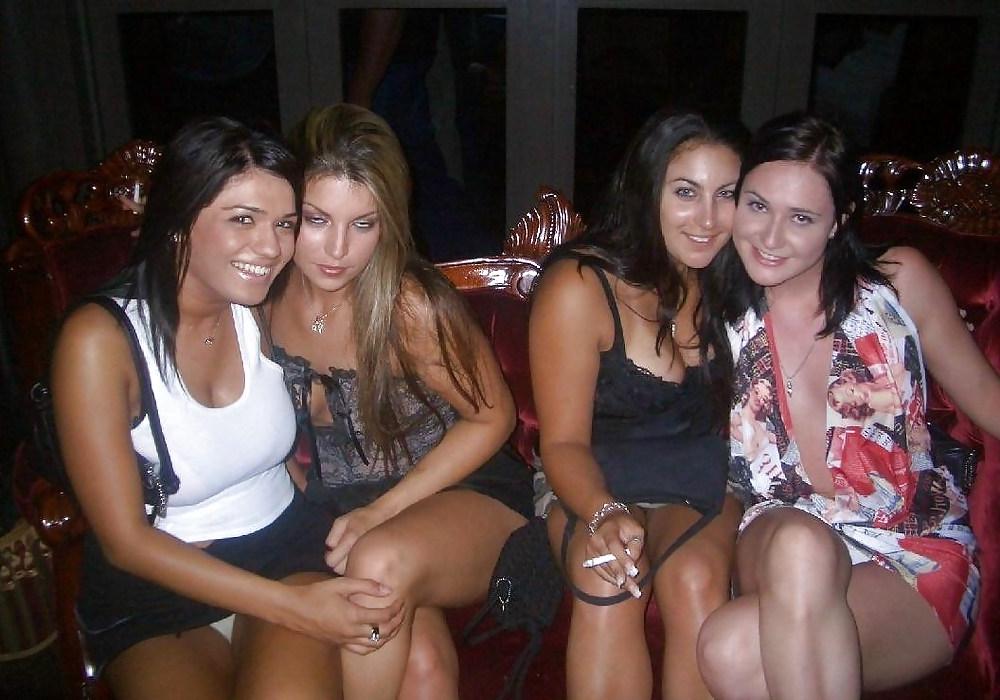 25P Upskirt Groups