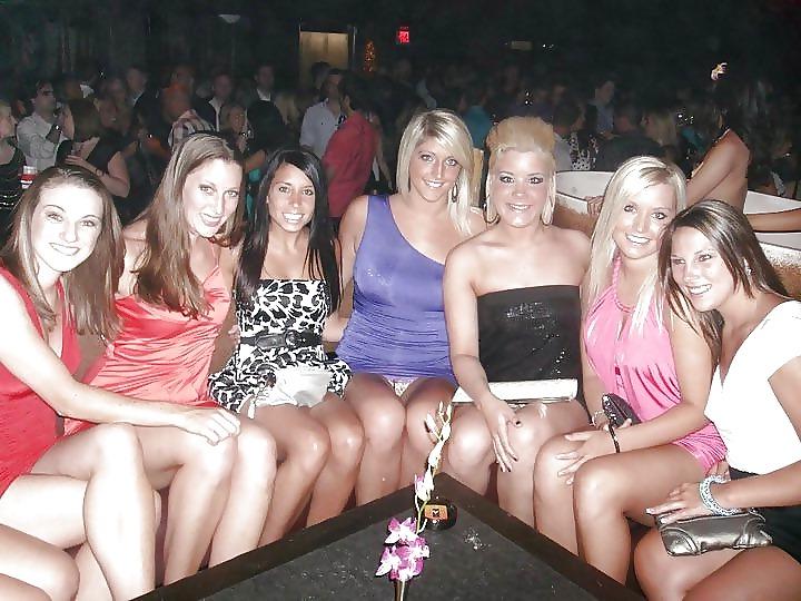 25P Upskirt Groups