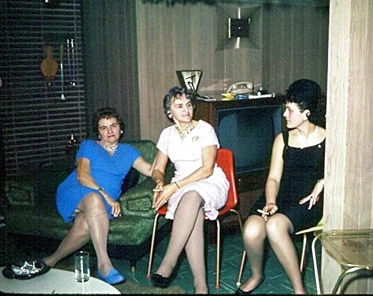 20P Stocking tops shown by accidents