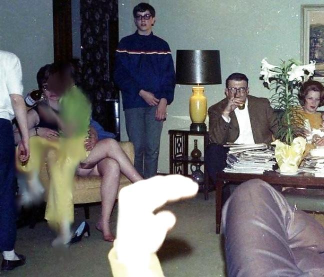 20P Stocking tops shown by accidents