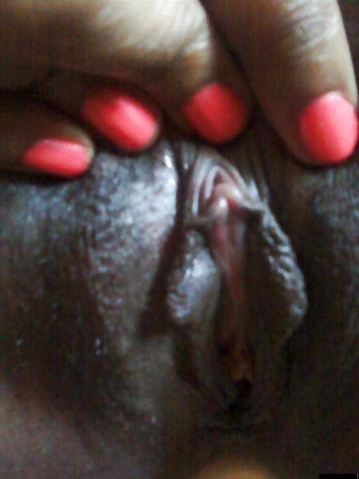 24P Ebony Milf Self Shot