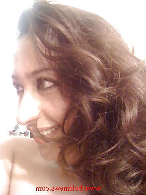 25P VIP Whore in Pakistan Meher Bukhari