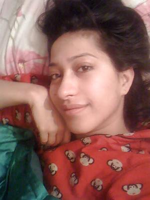 25P VIP Whore in Pakistan Meher Bukhari
