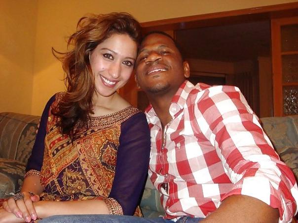 25P VIP Whore in Pakistan Meher Bukhari