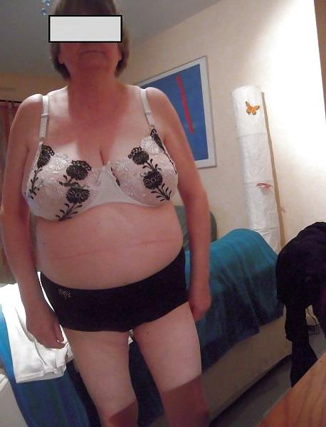 10P Granny in panties