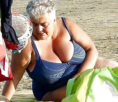 25P Swimsuits bikinis bras bbw mature dressed teen big huge - 29