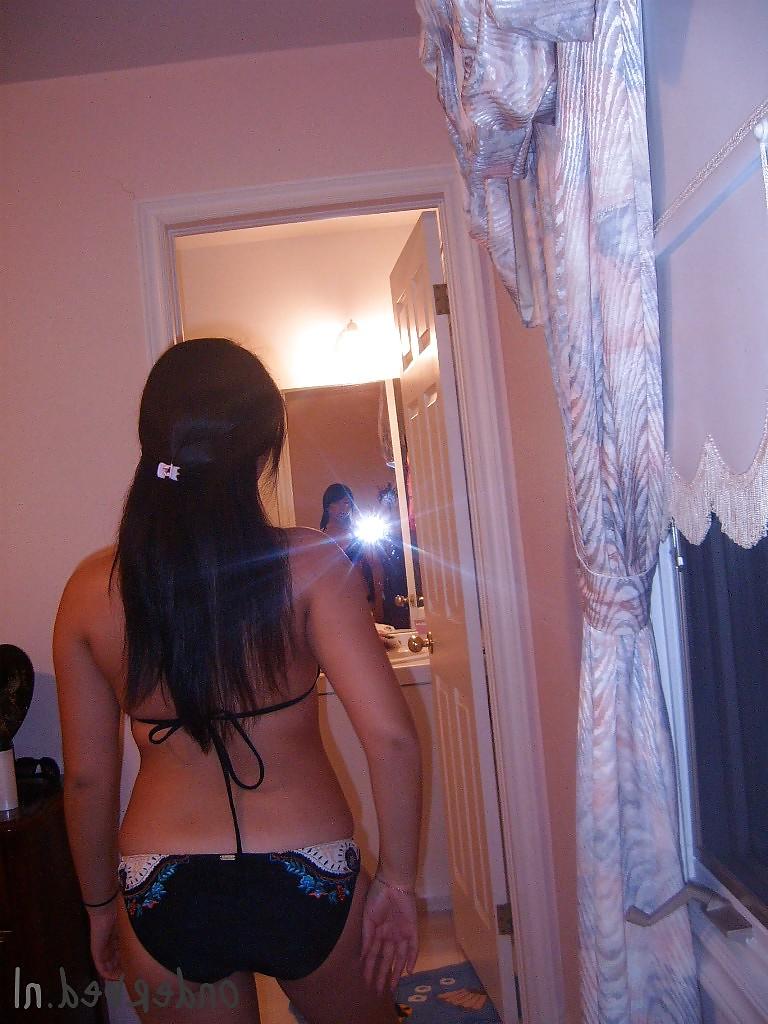 18P HOT Asian Girl