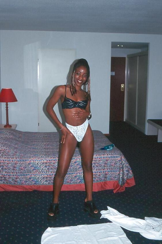 25P EBONY TEENS SO HORNY 3