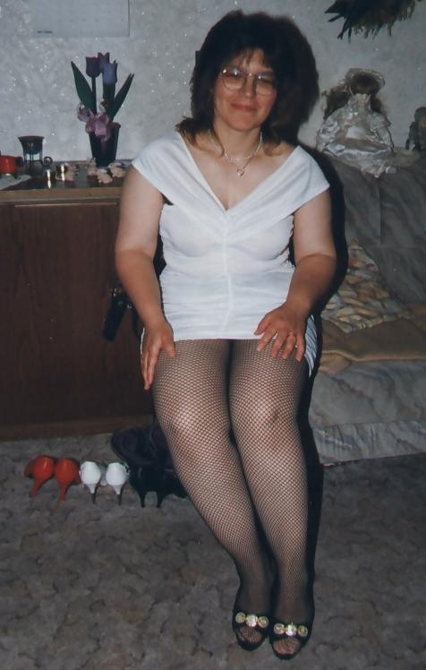 25P Mature Martina