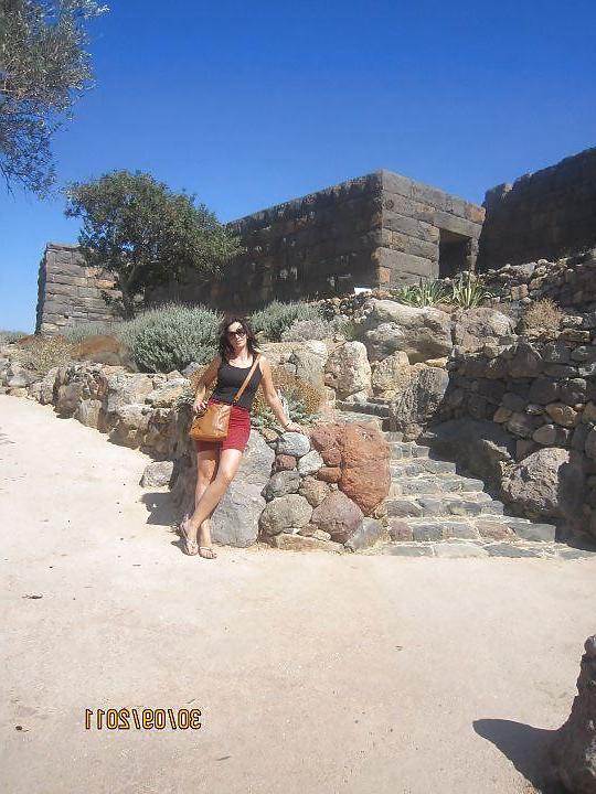 25P Greek MILF 