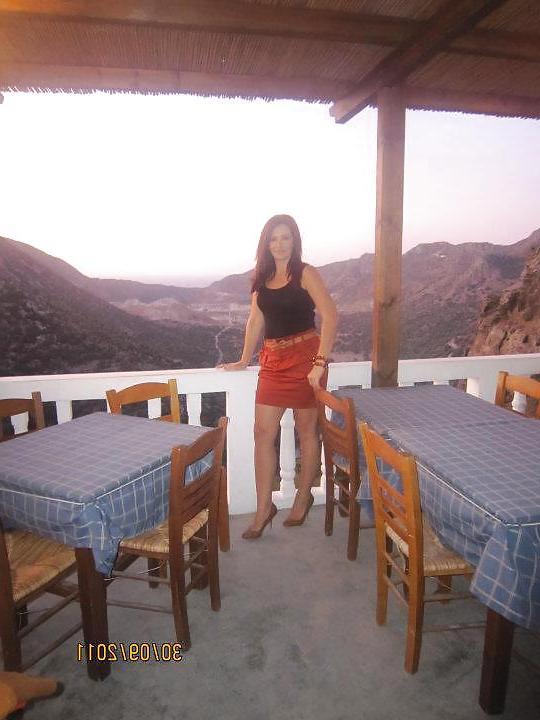 25P Greek MILF 