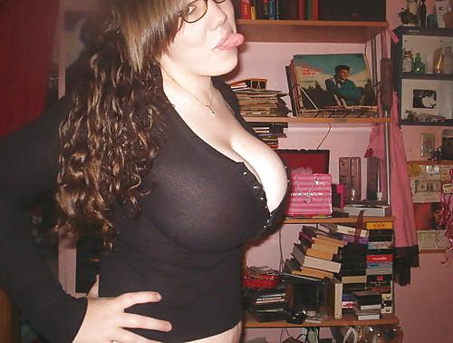 25P Non-nude