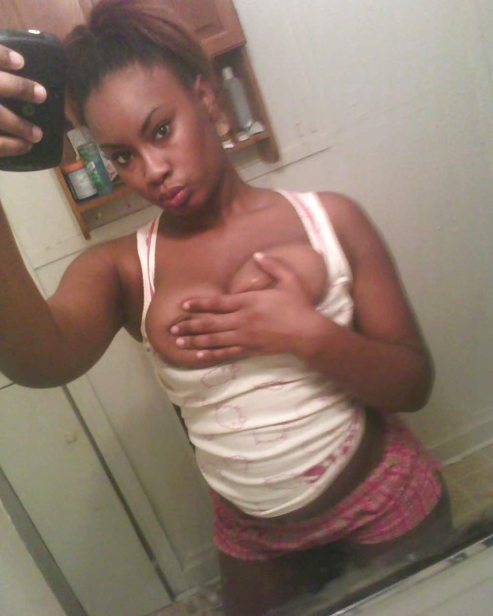 8P Self Shot Big Tit Ebony Teen