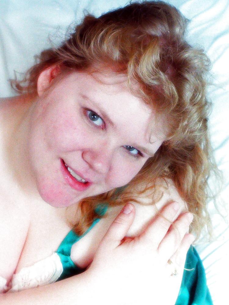 10P Molly- BBW in studio