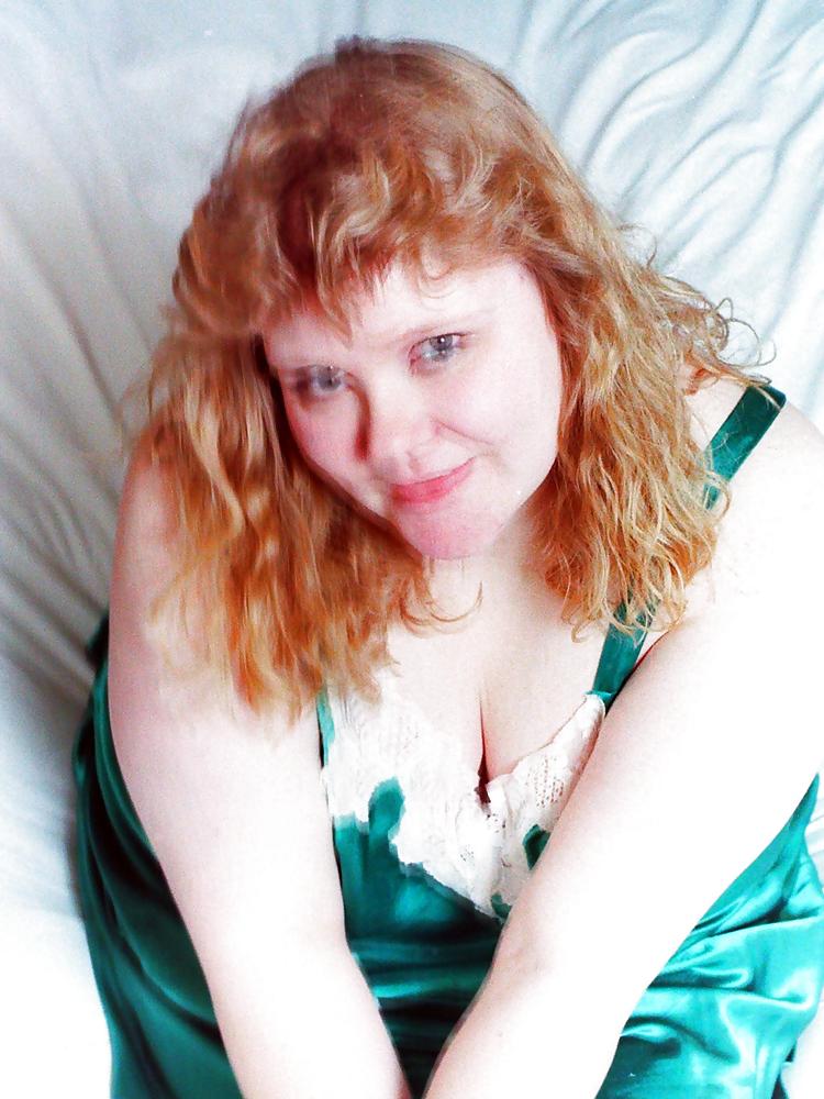 10P Molly- BBW in studio