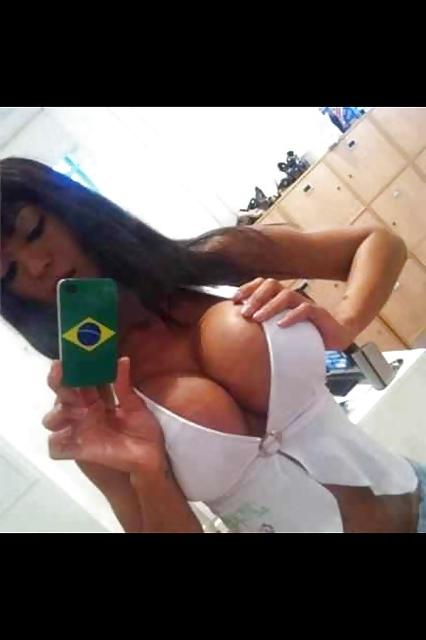 25P Non-nude but HOT chicks 1