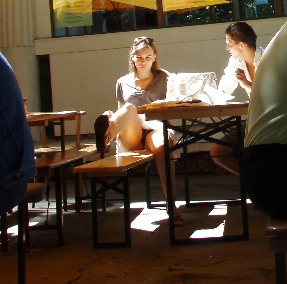 10P Upskirt 2