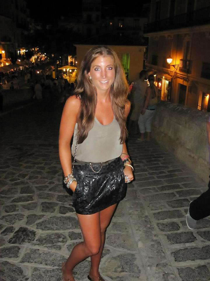 25P How would you fuck this hot babe from facebook?