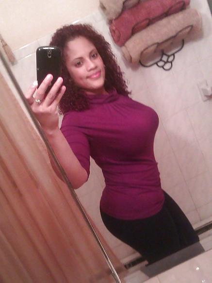 20P I Love Real Latin Women #7 (Non Nude)