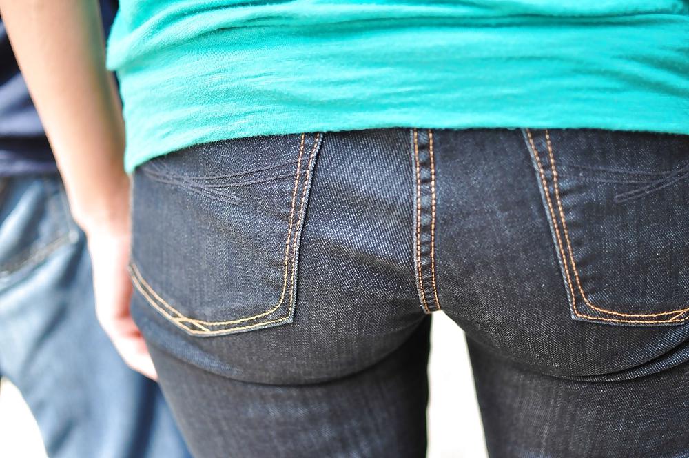 25P Candid Ass Photos - Voyeur