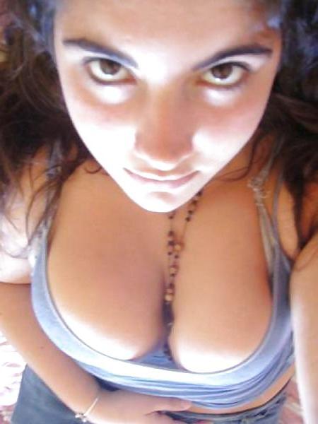 25P BIG TITTIES AMATEURS - Non & Non Nude IX