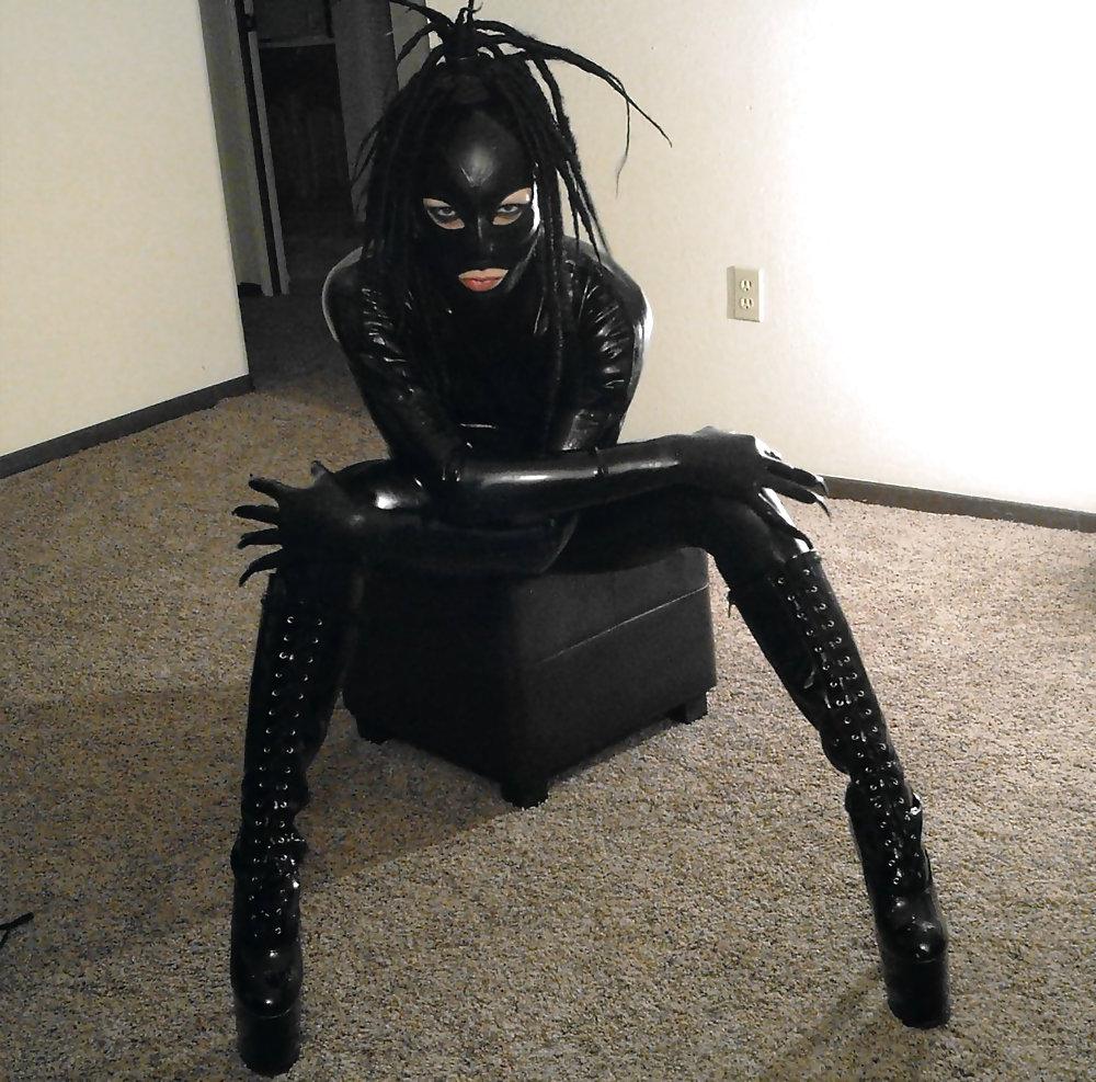 9P Rubber Invader
