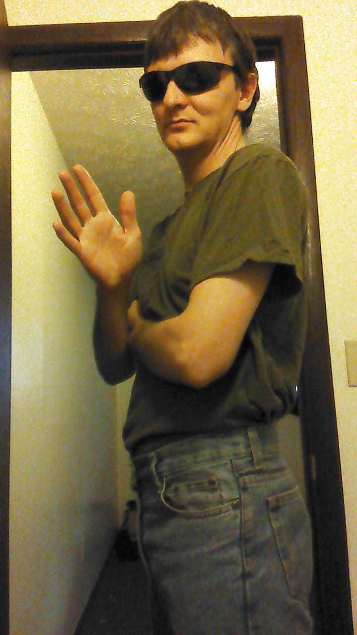 7P Non nude photos