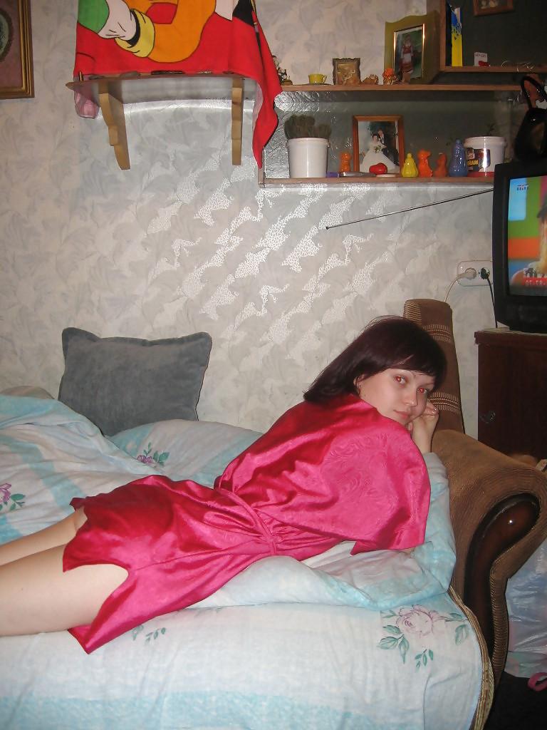 25P Yngr Milf With Nice Nipples