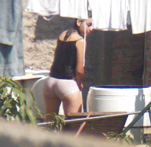 5P Spying on the neighbour daughter Colombia