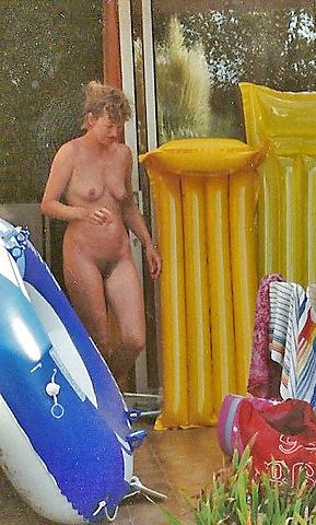 4P Voyeured neighbour
