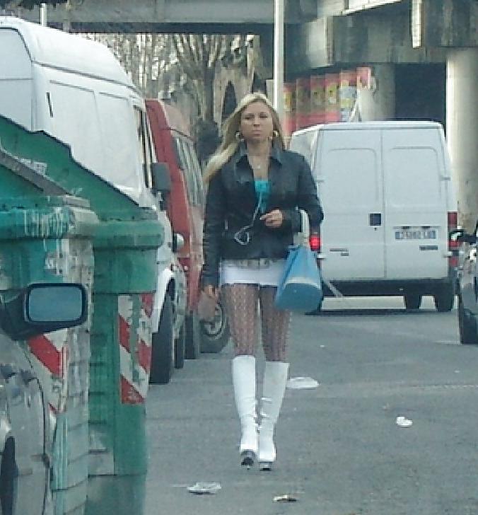 25P Real Street Hookers