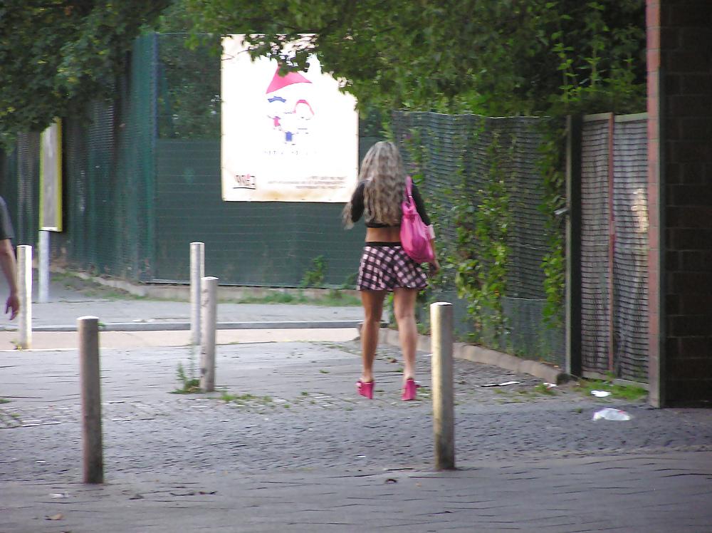 25P Real Street Hookers