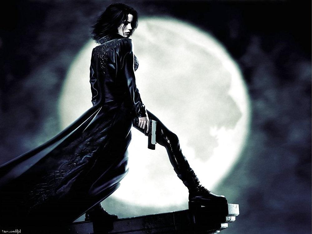 12P Gothic chicks of movie and tv fame from yesterday and today