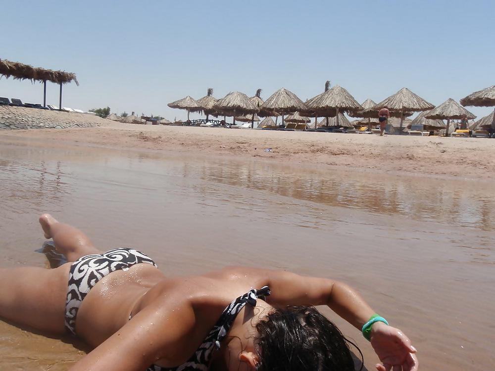 25P Sexy GF Vacation Photos 