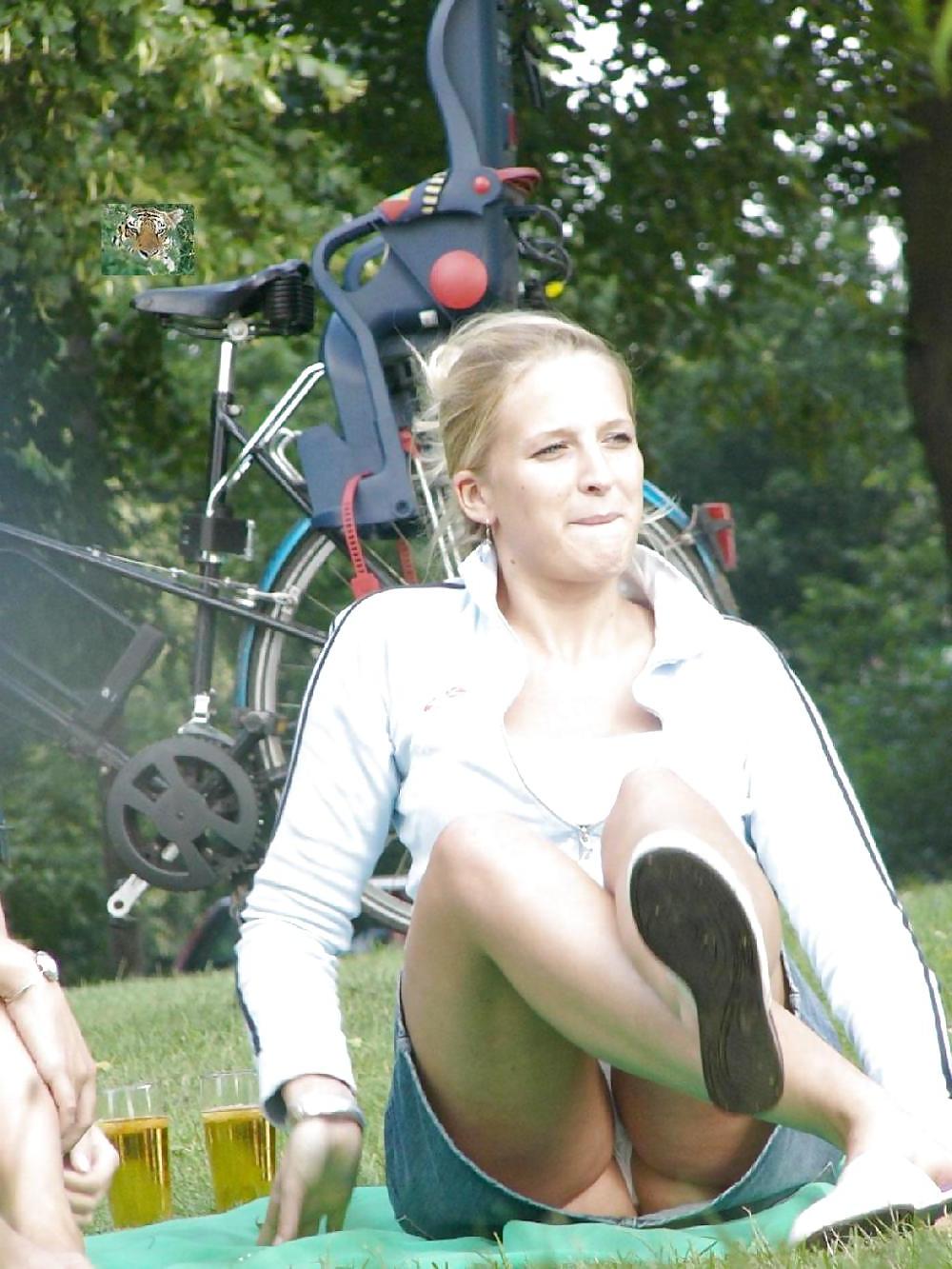 15P Upskirt 9