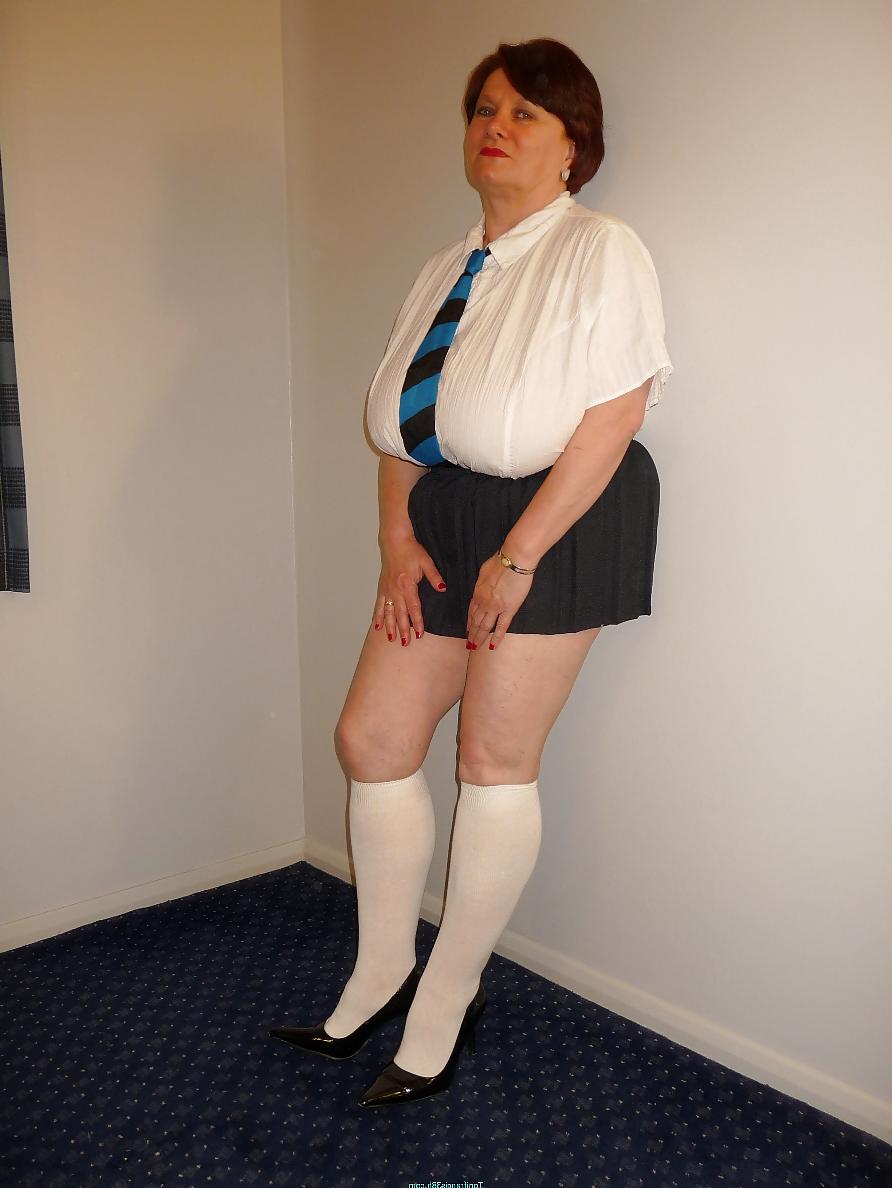 9P Clothed Unclothed slut GILFS 1