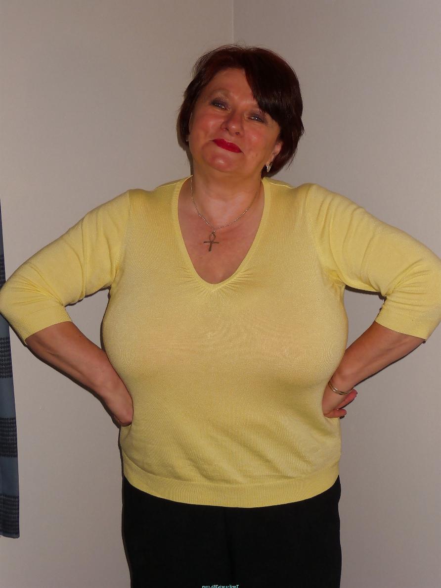 9P Clothed Unclothed slut GILFS 1