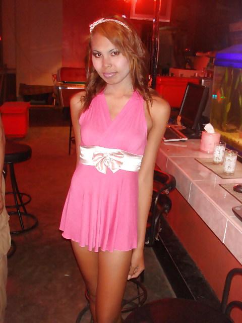 25P Pattaya Ladyboy Nong