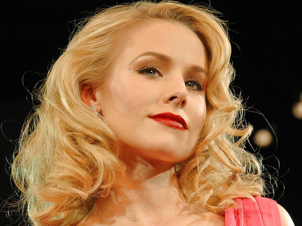 25P Kristen Bell (HQ)