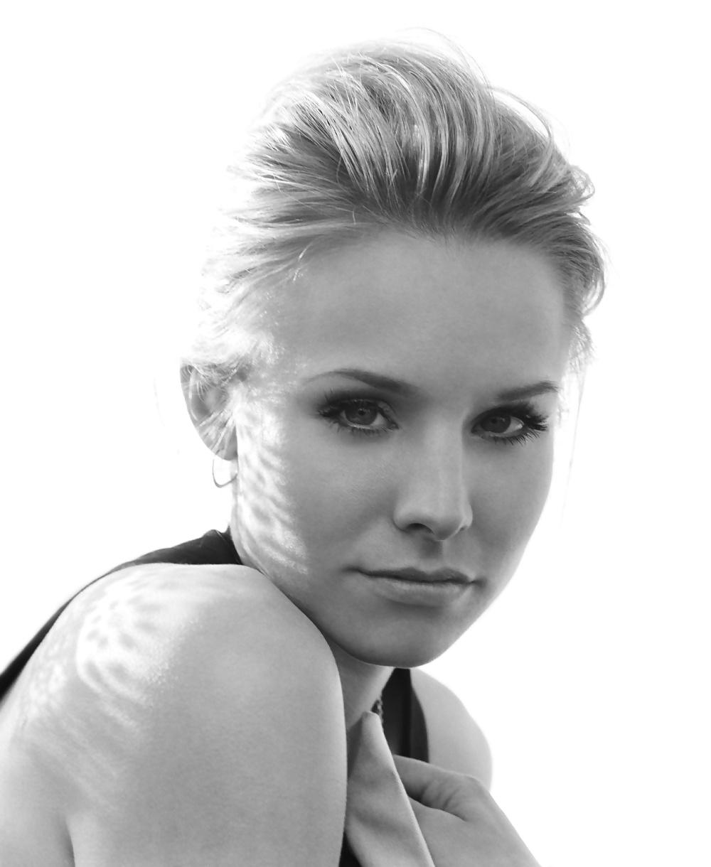 25P Kristen Bell (HQ)