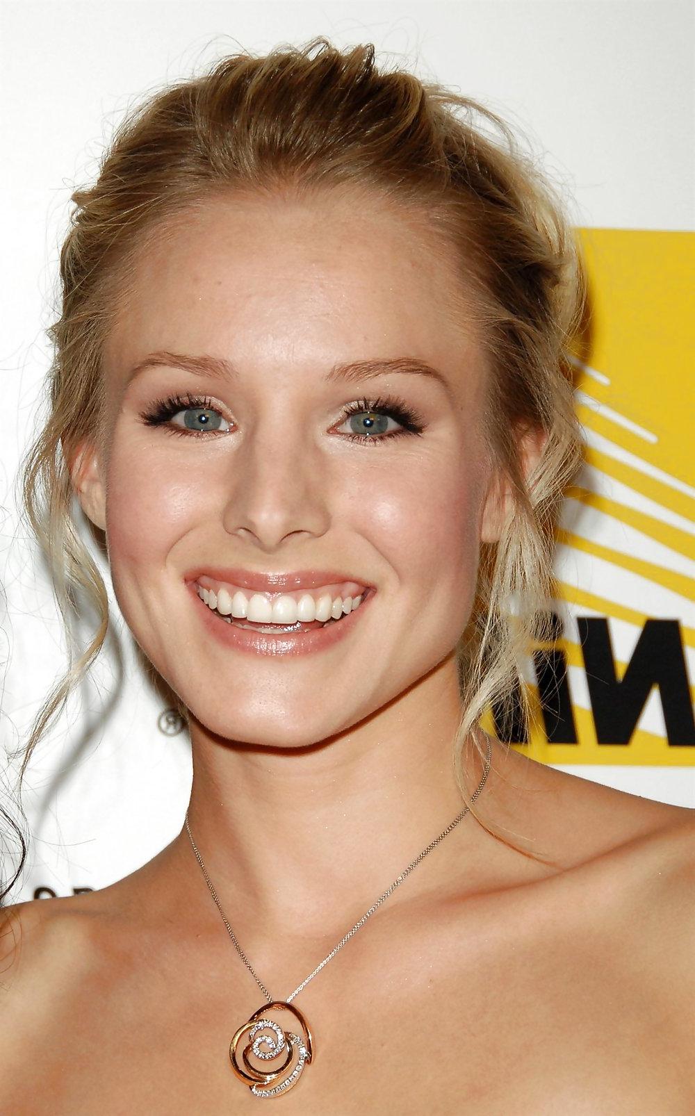 25P Kristen Bell (HQ)