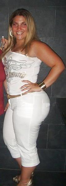 10P Big Greek ass i'd like to fuck