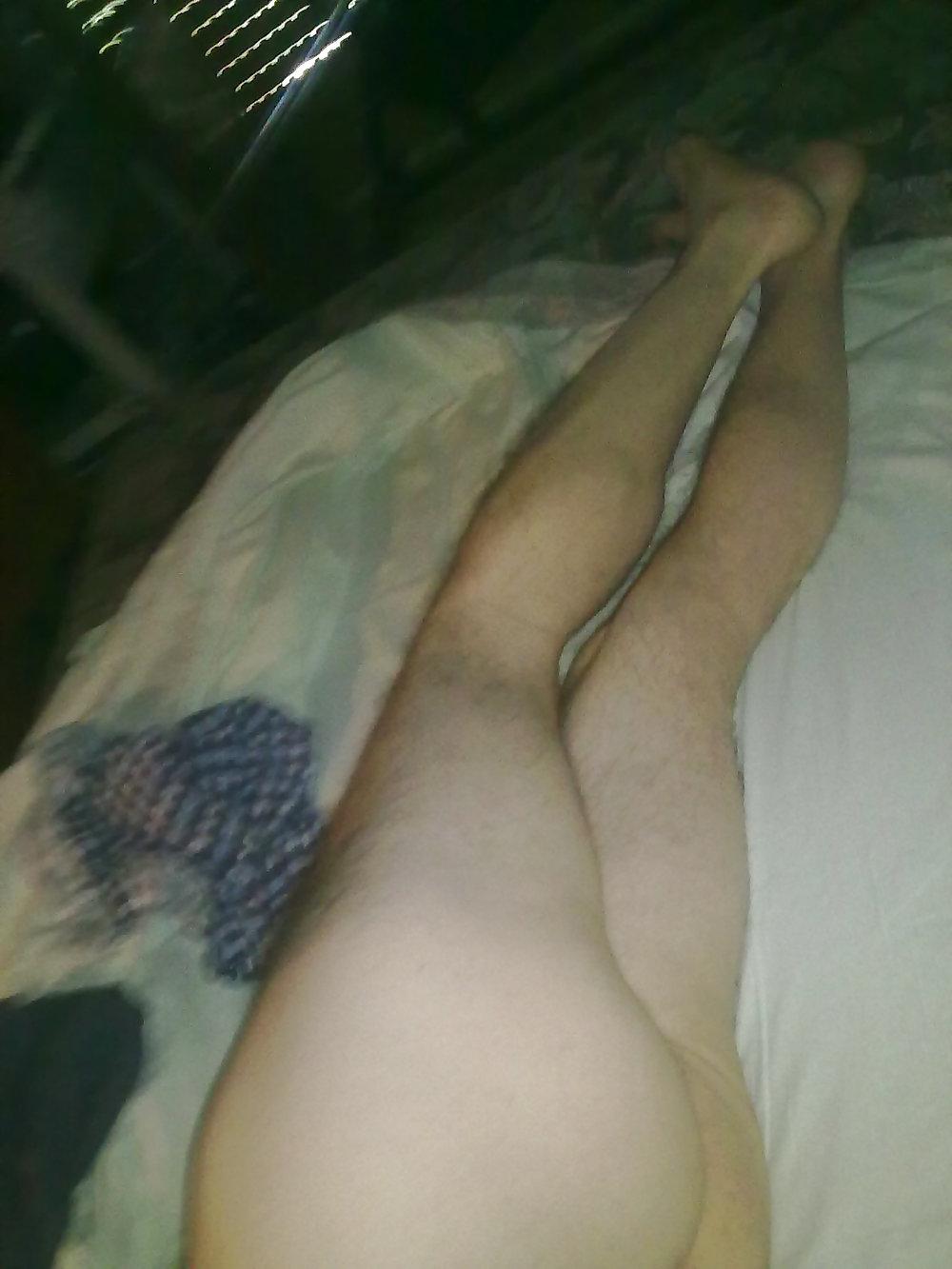 7P Sono a culo nudo per voi tutti uomini e donne........