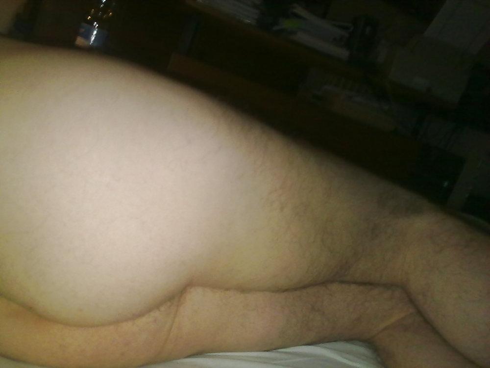 7P Sono a culo nudo per voi tutti uomini e donne........