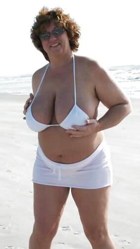 25P Swimsuits bikinis bras bbw mature dressed teen big huge - 33