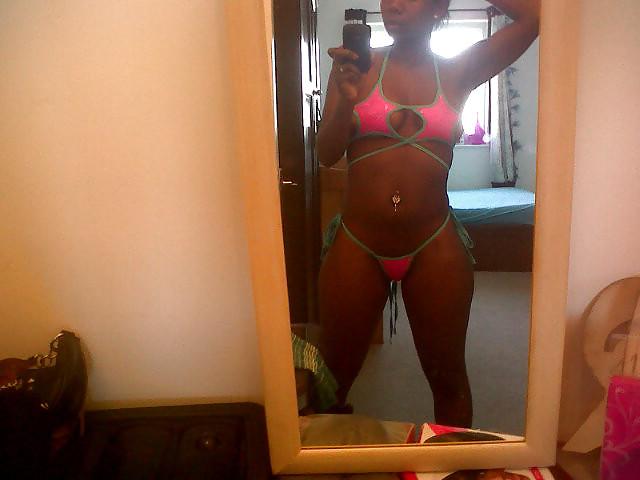 25P Big Booty Ebony Escort From Saporno.com