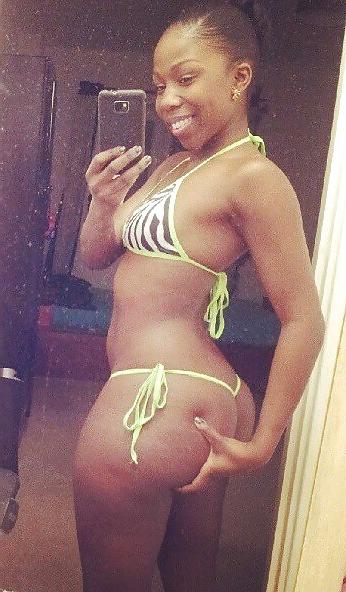 25P Big Booty Ebony Escort From Saporno.com