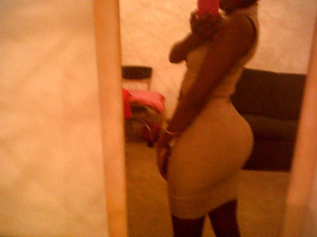 25P Big Booty Ebony Escort From Saporno.com
